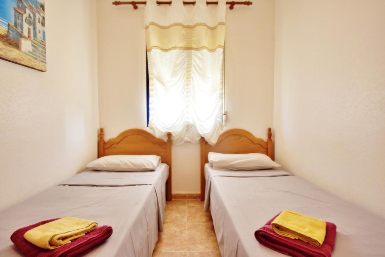 He Cabo Roig Strip Apartment Orihuela Luaran gambar